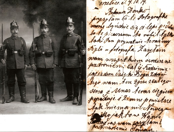 Zdjęcie z lewej przedstawia Tomasza Andrzejewskiego (pierwszy z prawej) w 1914 r. w pruskim mundurze; po prawej stronie list do żony. Materiały z archiwum rodzinnego Pana Waldemara Kozłowskiego, wnuka leśniczego Tomasza Andrzejewskiego
