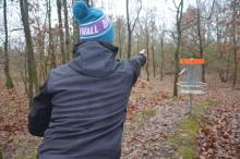 Disc golf, las i nauka – czyli jak połączyć sport i zdobywanie wiedzy